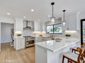 5515 Thunderbird, La Jolla (san Diego) CA 92037