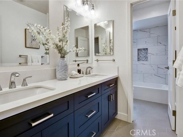 5515 Thunderbird, La Jolla (san Diego) CA 92037