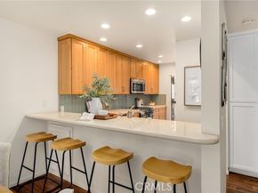 9233 Marina Pacifica, Long Beach CA 90803