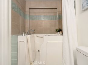 9233 Marina Pacifica, Long Beach CA 90803