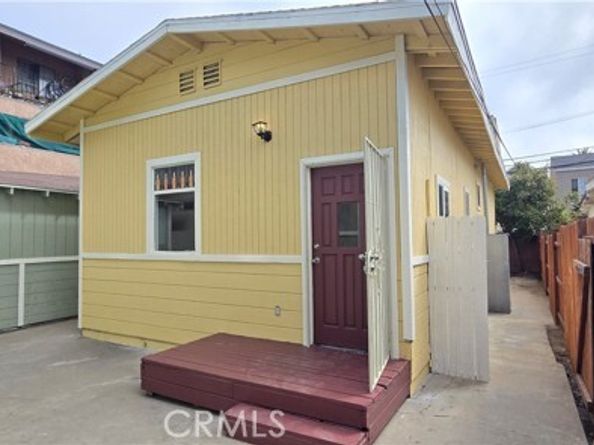 1060 Cherry, Long Beach CA 90813