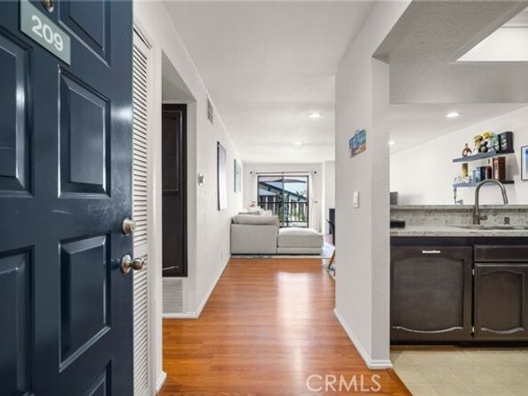 2599 Walnut Avenue 209, Signal Hill CA 90755