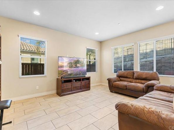 1751 Avenida Regina, San Marcos CA 92069