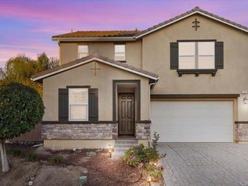 1751 Avenida Regina