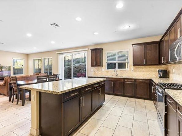 1751 Avenida Regina, San Marcos CA 92069
