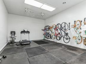 5585 E Pacific Coast Highway 132, Long Beach CA 90804