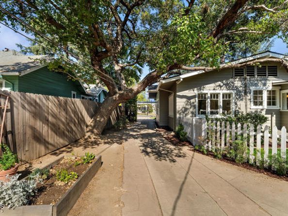 671 S Euclid Avenue, Pasadena CA 91106
