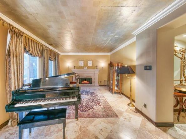 6557 Coneflower Drive, Carlsbad CA 92011