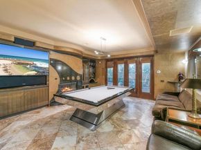 6557 Coneflower Drive, Carlsbad CA 92011