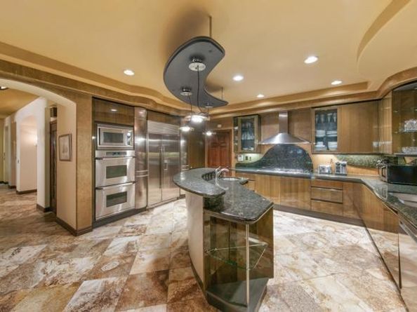 6557 Coneflower Drive, Carlsbad CA 92011