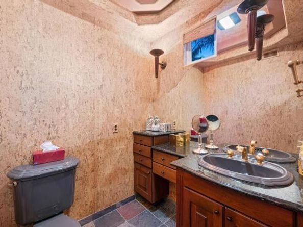 6557 Coneflower Drive, Carlsbad CA 92011