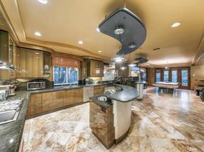 6557 Coneflower Drive, Carlsbad CA 92011