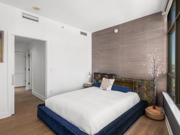 700 W E Street 1904, San Diego CA 92101