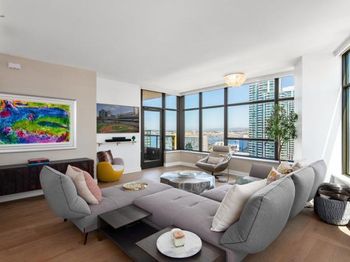 700 W E Street