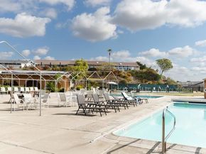 3685 Vista Campana 16, Oceanside CA 92057