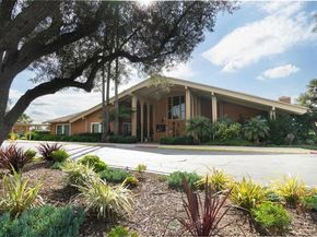 3685 Vista Campana 16, Oceanside CA 92057
