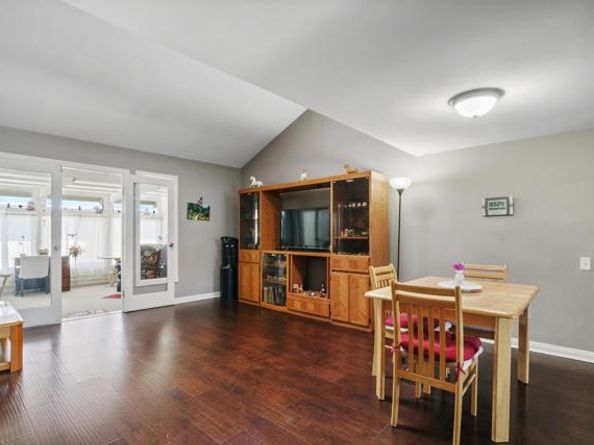 3685 Vista Campana 16, Oceanside CA 92057