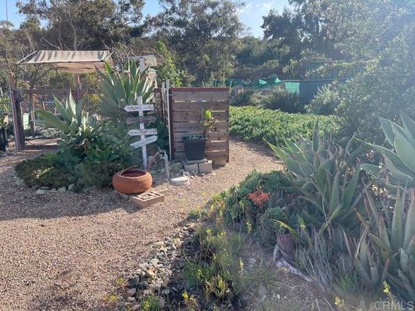 3685 Vista Campana 16, Oceanside CA 92057