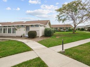 3685 Vista Campana 16, Oceanside CA 92057