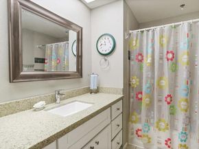 3685 Vista Campana 16, Oceanside CA 92057