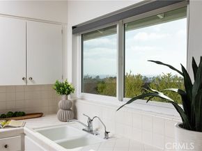 1007 White Sails Way, Corona Del Mar (newport Beach) CA 92625