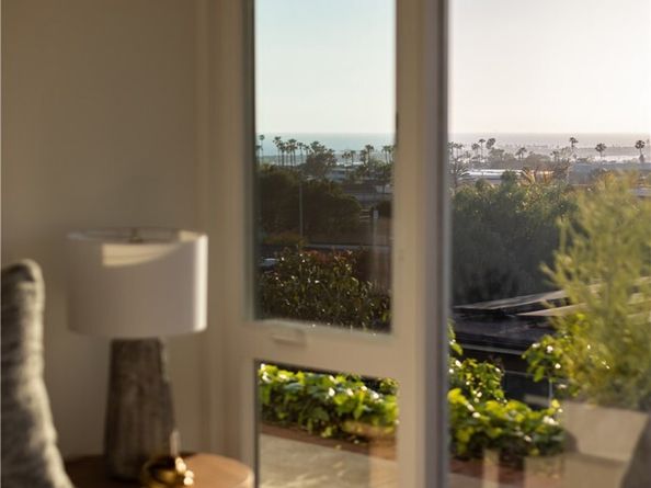 1007 White Sails Way, Corona Del Mar (newport Beach) CA 92625