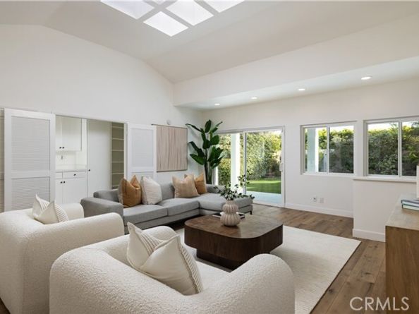 1007 White Sails Way, Corona Del Mar (newport Beach) CA 92625