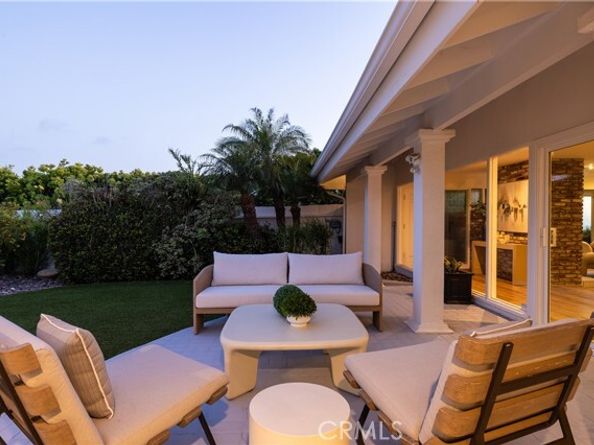 1007 White Sails Way, Corona Del Mar (newport Beach) CA 92625
