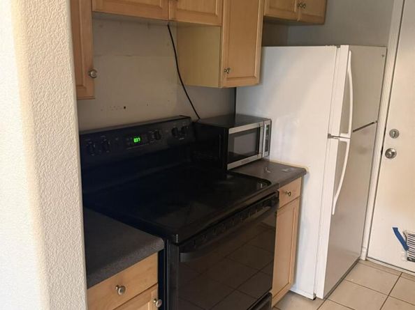 1040 Mohr Lane C, Concord CA 94518