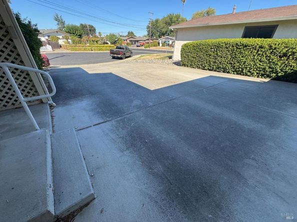 2040 Las Lomas Court, Concord CA 94519