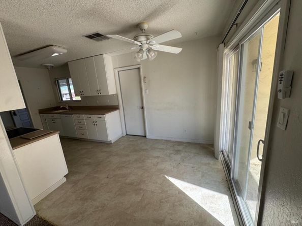 2040 Las Lomas Court, Concord CA 94519