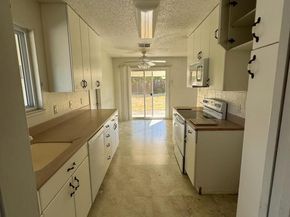 2040 Las Lomas Court, Concord CA 94519