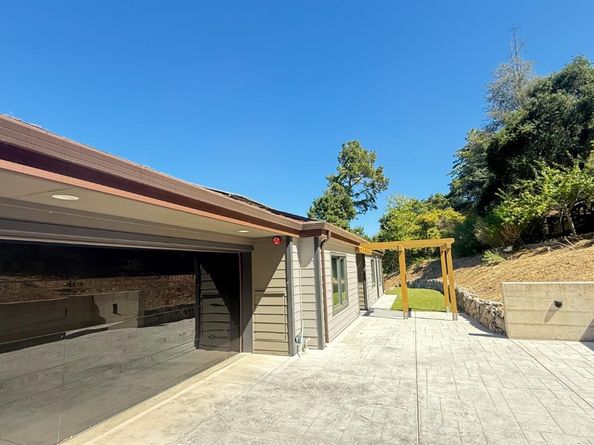 221 El Toyonal Street, Orinda CA 94563