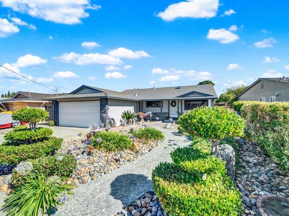 1835 Egret Lane, Hayward CA 94545