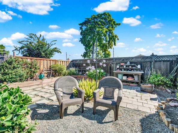 1835 Egret Lane, Hayward CA 94545