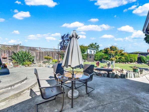 1835 Egret Lane, Hayward CA 94545