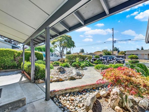 1835 Egret Lane, Hayward CA 94545