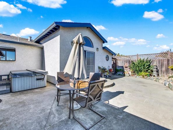1835 Egret Lane, Hayward CA 94545