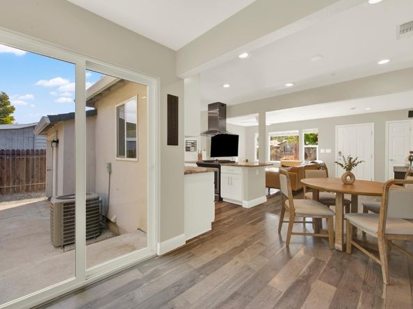 2445 Maple Avenue, Concord CA 94520