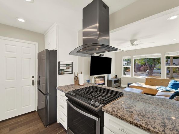 2445 Maple Avenue, Concord CA 94520
