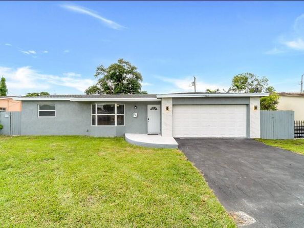 3961 NW 34th Avenue, Lauderdale Lakes FL 33309