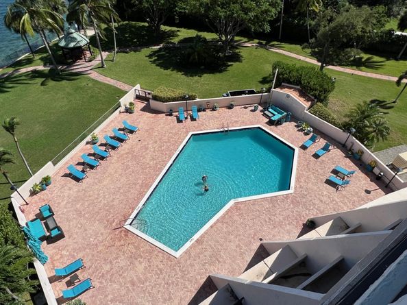 5200 N Flagler Drive 803, West Palm Beach FL 33407