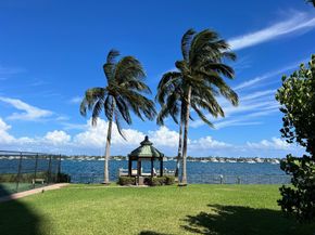5200 N Flagler Drive 803, West Palm Beach FL 33407