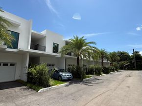 2526 Pierce Street 4, Hollywood FL 33020