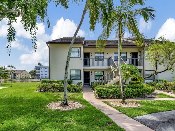7618 Tahiti Lane 201, Lake Worth FL 33467