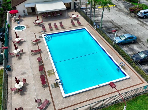 7618 Tahiti Lane 201, Lake Worth FL 33467