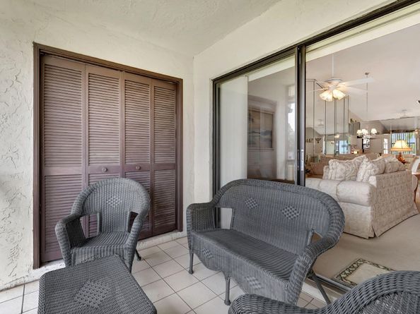 7618 Tahiti Lane 201, Lake Worth FL 33467