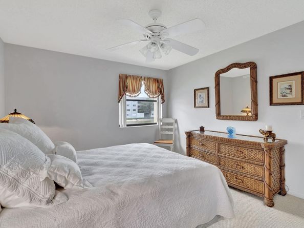 7618 Tahiti Lane 201, Lake Worth FL 33467