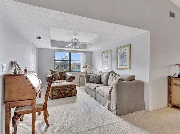 7618 Tahiti Lane 201, Lake Worth FL 33467