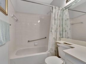 7618 Tahiti Lane 201, Lake Worth FL 33467